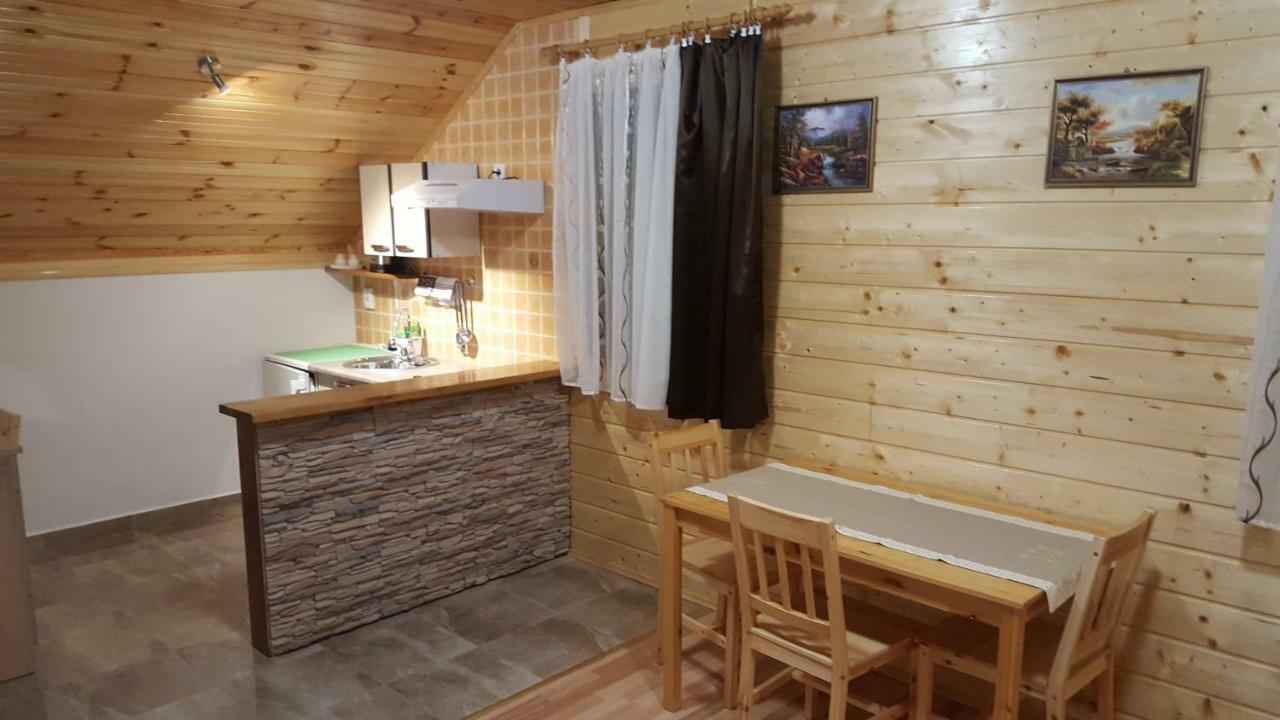 Apartman Marica ราโควิซา ภายนอก รูปภาพ